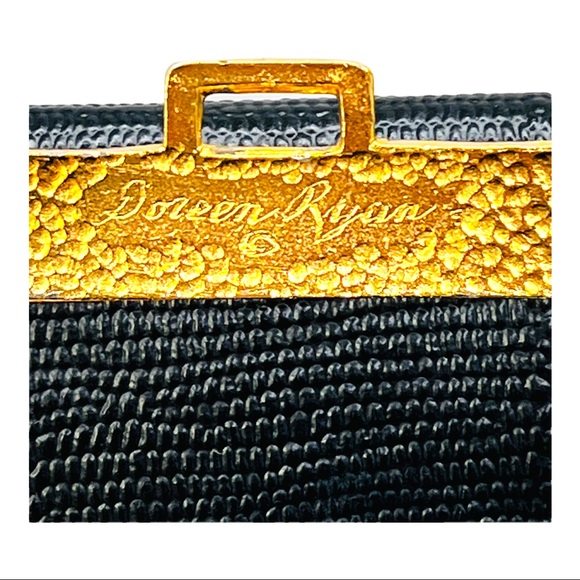 Doreen Ryan Vintage 80's Brushed Gold Belt Buckle With Black Cabochon Center - Picture 9 of 10